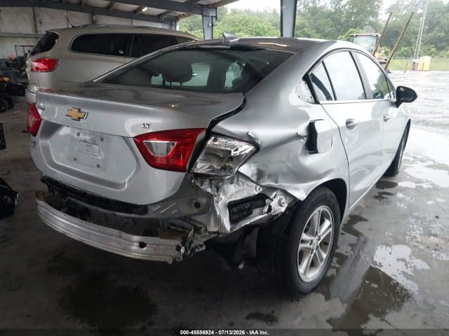 2017 CHEVROLET CRUZE LT AUTO 4