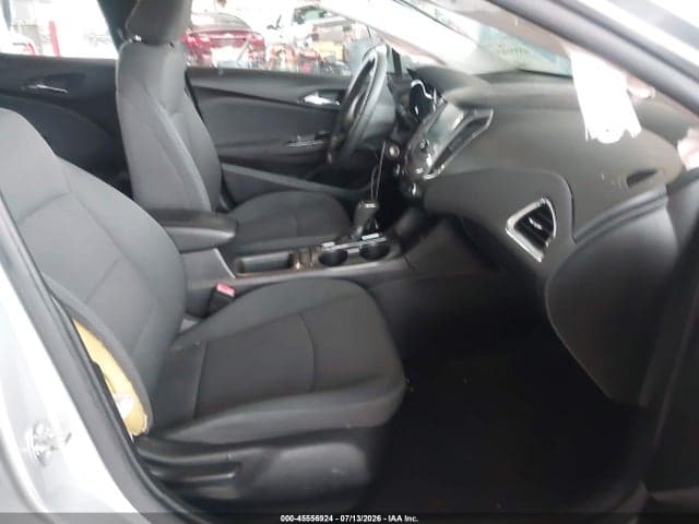 2017 CHEVROLET CRUZE LT AUTO 5