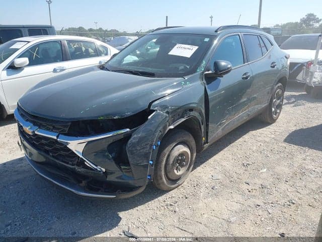 2025 CHEVROLET TRAX FWD LT 2