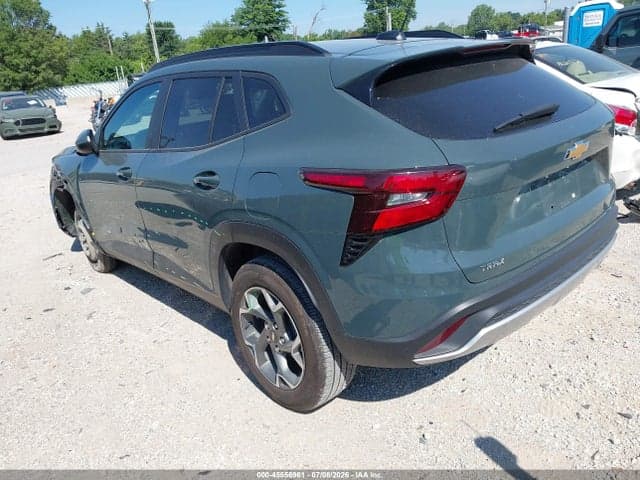 2025 CHEVROLET TRAX FWD LT 3