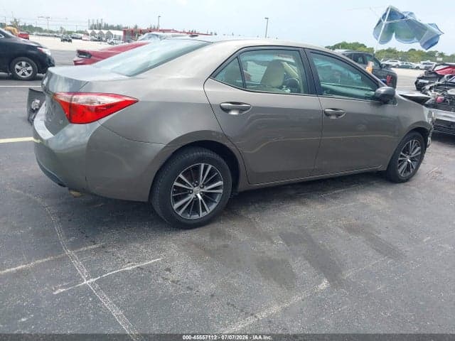 2017 TOYOTA COROLLA LE 4