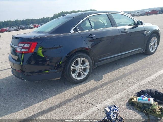 2018 FORD TAURUS SE 4