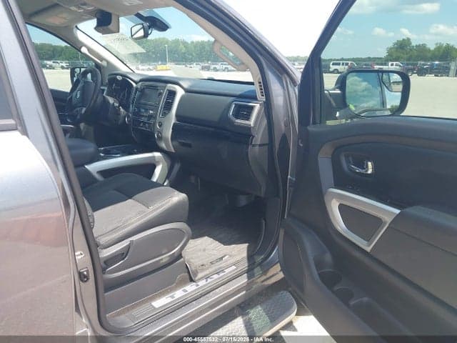 2019 NISSAN TITAN SV 5