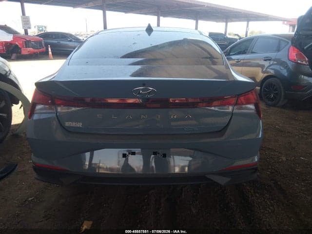 2022 HYUNDAI ELANTRA SEL 17
