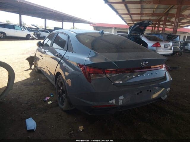 2022 HYUNDAI ELANTRA SEL 3