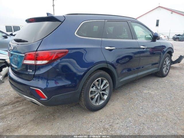 2017 HYUNDAI SANTA FE SE 4