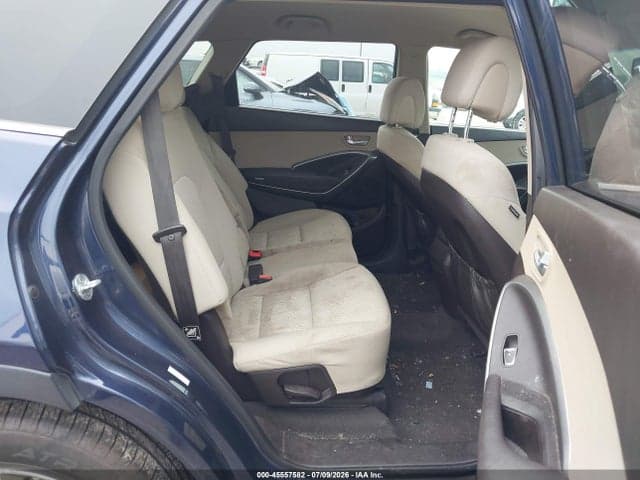 2017 HYUNDAI SANTA FE SE 8