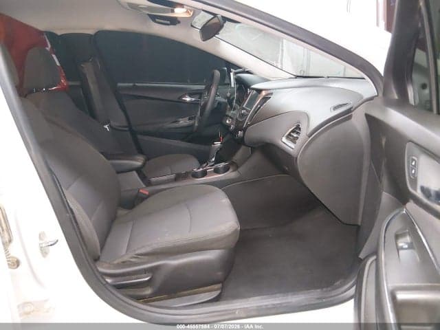 2018 CHEVROLET CRUZE LT AUTO 5