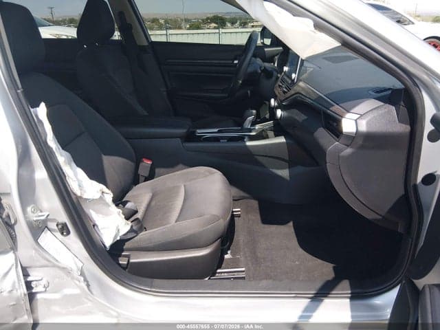 2024 NISSAN ALTIMA SV FWD 5