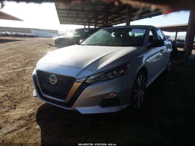 2022 NISSAN ALTIMA SR FWD 2