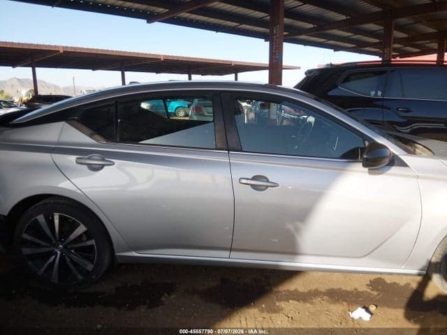 2022 NISSAN ALTIMA SR FWD 12