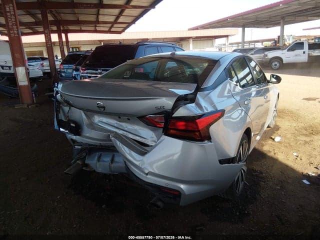 2022 NISSAN ALTIMA SR FWD 4