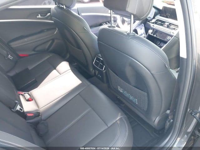 2026 GENESIS G70 2.5T AWD 8