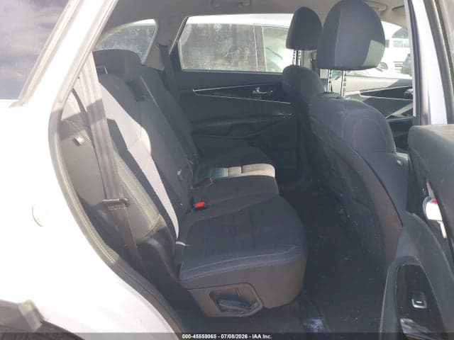 2019 KIA SORENTO 2.4L L 8