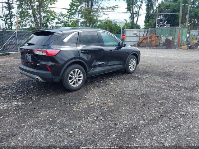 2020 FORD ESCAPE SE 4
