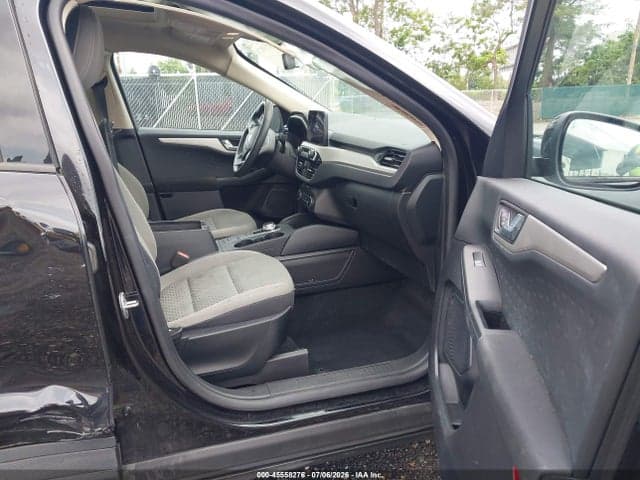 2020 FORD ESCAPE SE 5