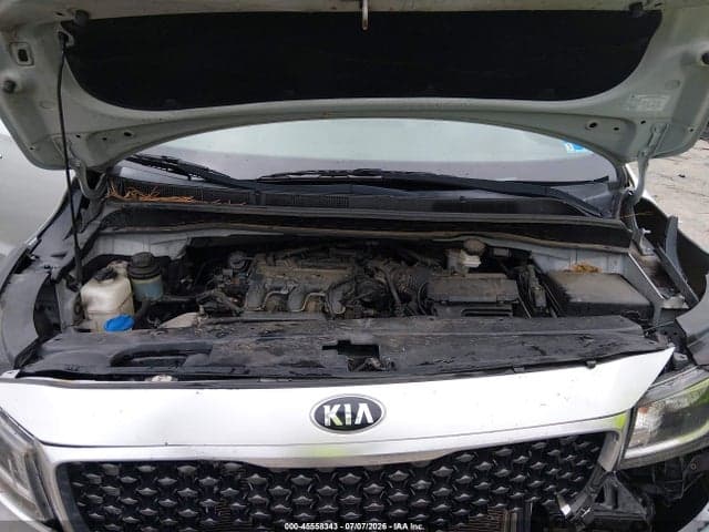 2017 KIA SEDONA LX 10