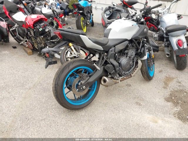2025 YAMAHA MTN690 4