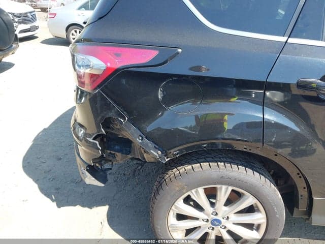 2017 FORD ESCAPE TITANIUM 18