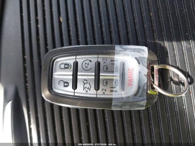 2022 CHRYSLER PACIFICA TOURING L 11