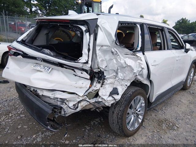 2026 TOYOTA GRAND HIGHLANDER PLATINUM 6