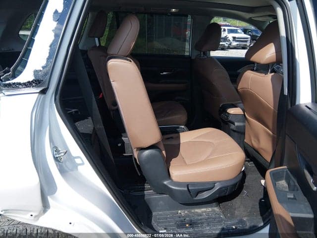 2026 TOYOTA GRAND HIGHLANDER PLATINUM 8