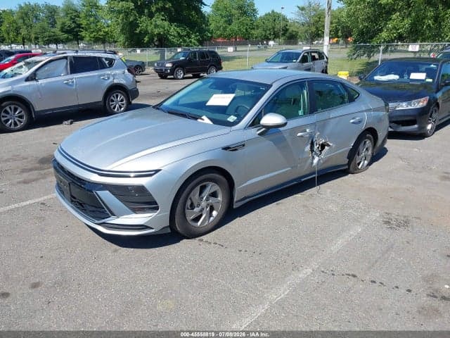 2025 HYUNDAI SONATA SE 2