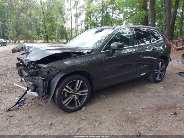 2019 VOLVO XC60 T5 MOMENTUM 2