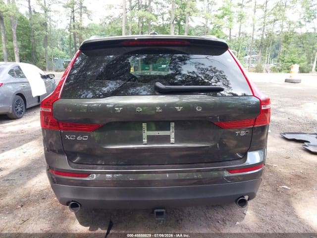 2019 VOLVO XC60 T5 MOMENTUM 17