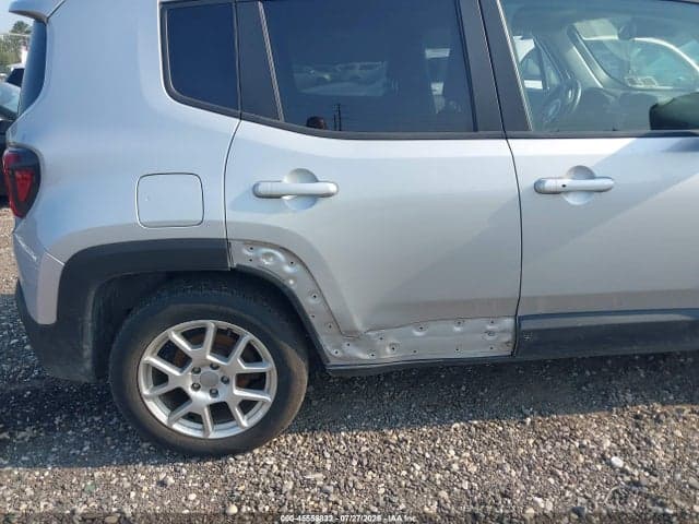 2021 JEEP RENEGADE LATITUDE 4X4 6