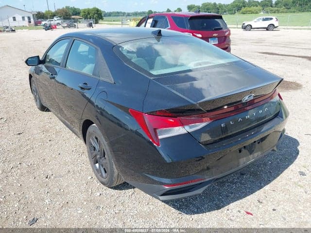 2023 HYUNDAI ELANTRA SEL 3