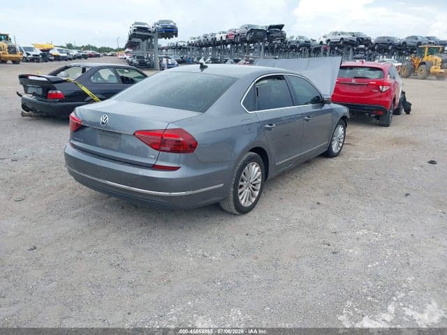 2017 VOLKSWAGEN PASSAT 1.8T SE 4