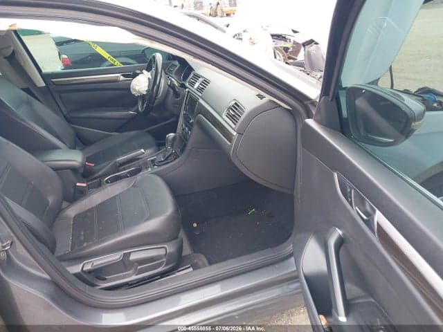 2017 VOLKSWAGEN PASSAT 1.8T SE 5