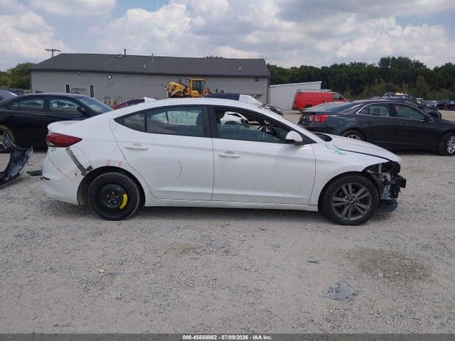 2017 HYUNDAI ELANTRA SE 14