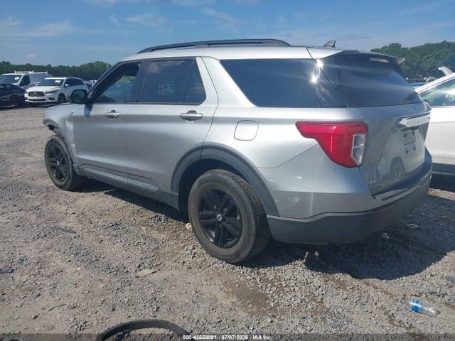 2023 FORD EXPLORER XLT 3