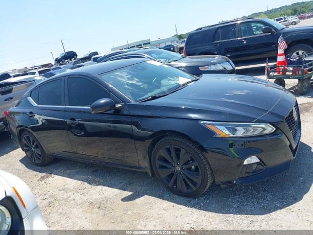 2022 NISSAN ALTIMA SR FWD 13