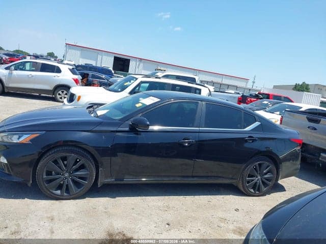 2022 NISSAN ALTIMA SR FWD 14