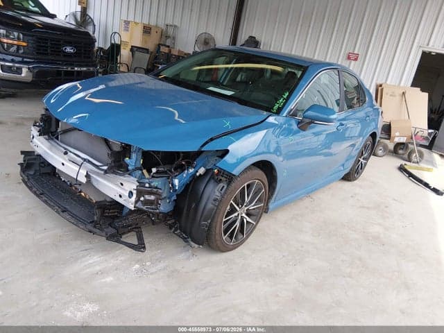 2024 TOYOTA CAMRY SE 2