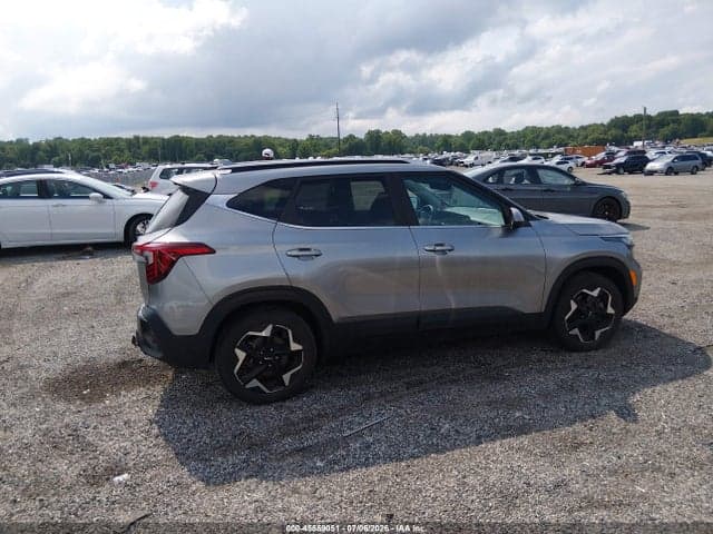 2024 KIA SELTOS EX 13