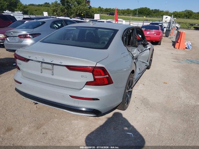 2024 VOLVO S60 B5 CORE DARK THEME 4