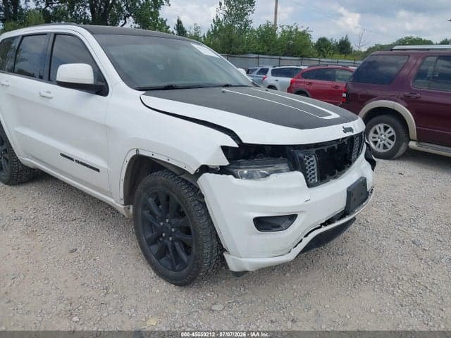 2018 JEEP GRAND CHEROKEE ALTITUDE 4X4 17