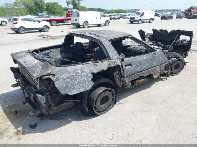 1984 CHEVROLET CORVETTE 4