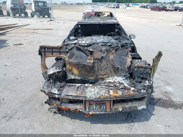 1984 CHEVROLET CORVETTE 6
