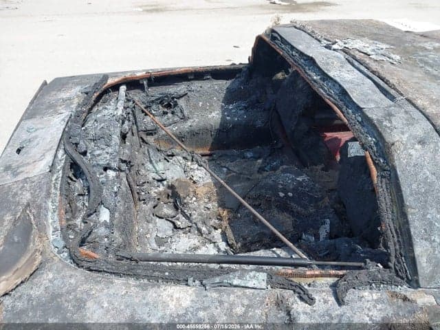 1984 CHEVROLET CORVETTE 8