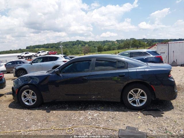 2016 DODGE CHARGER SE 13
