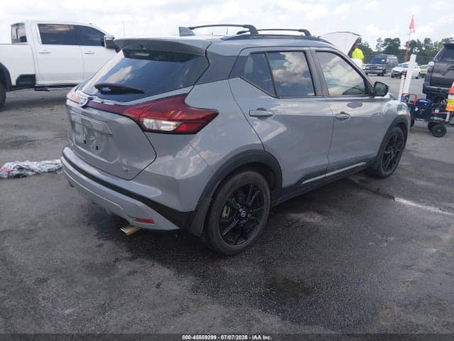 2021 NISSAN KICKS SR XTRONIC CVT 4