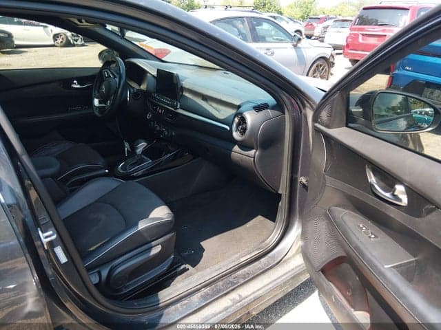 2021 KIA FORTE GT-LINE 5
