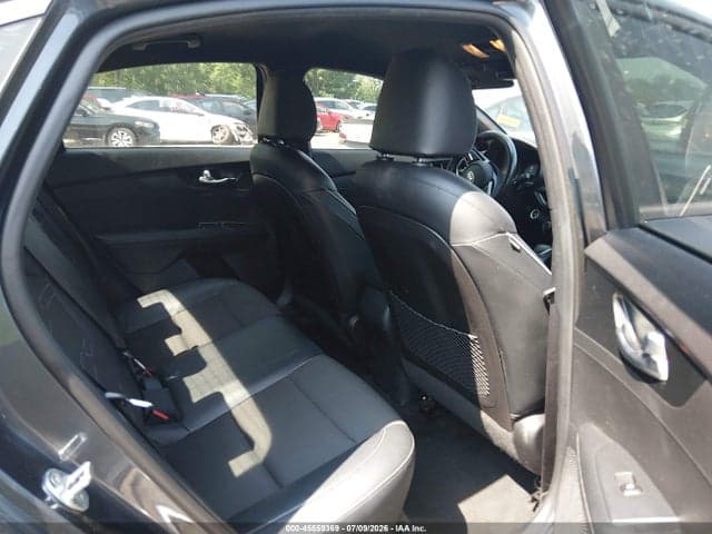 2021 KIA FORTE GT-LINE 8