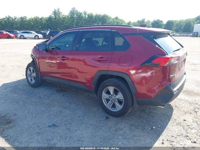 2025 TOYOTA RAV4 HYBRID XLE 3