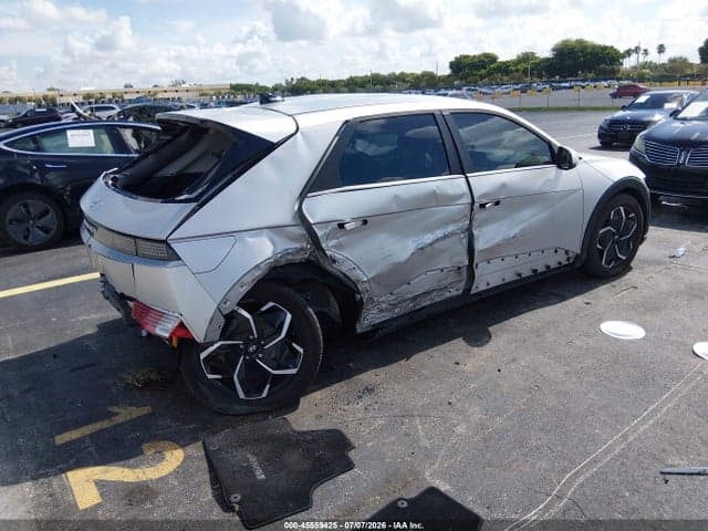 2024 HYUNDAI IONIQ 5 SEL 4